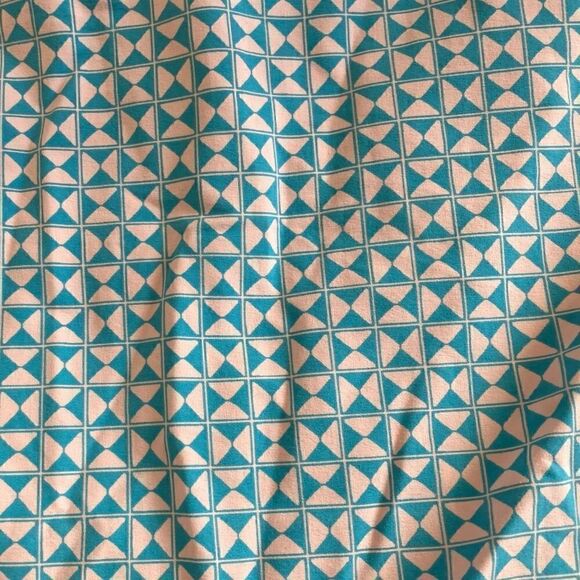 NWT J. Crew 7” Geometric Pool Short Size 40 - Picture 5 of 5